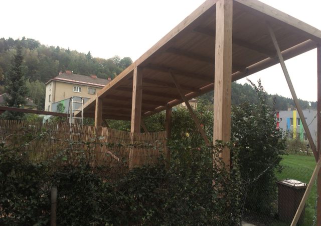 Kůlna v Úpici stavba